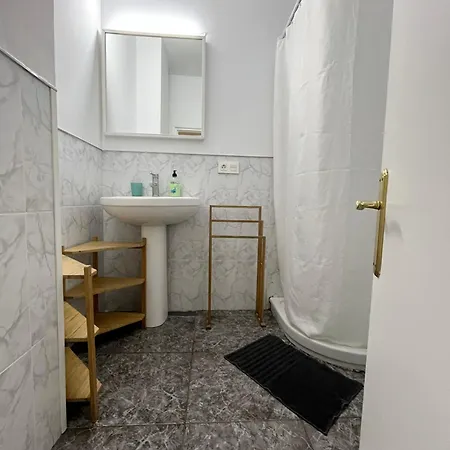 Flatguest Gofiones Apartment *
